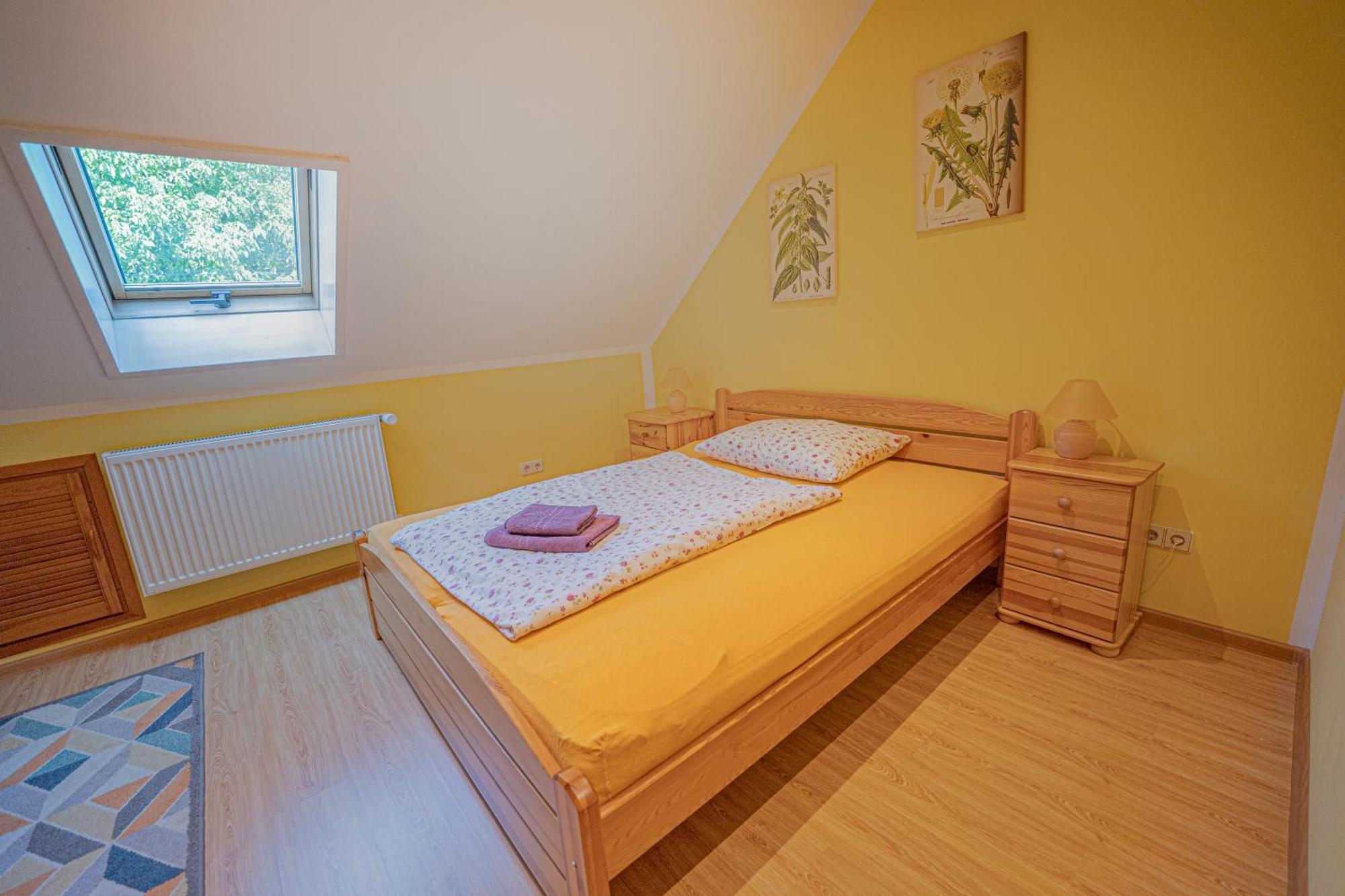Appartamento Dom Ogrodnika Jezow Sudecki Esterno foto