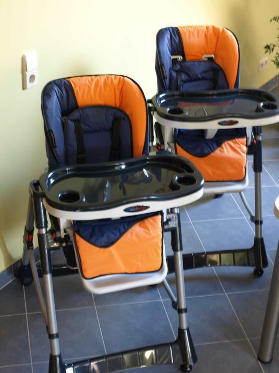 Appartamento Dom Ogrodnika Jezow Sudecki Esterno foto
